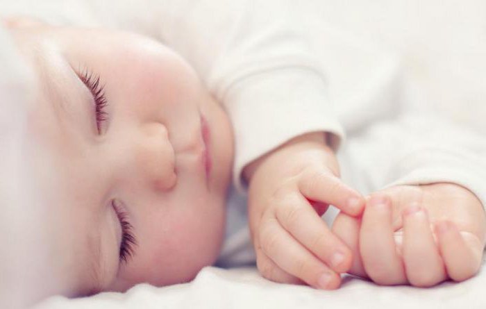 Почему ребенок стонет во сне?