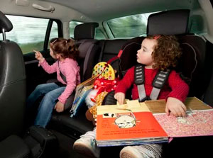 Чем занять ребенка 4-5 лет в машин