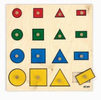 детская игра-доска с геометрическими фигурами разных цветов и размеров