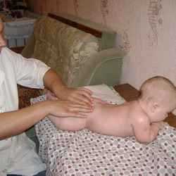8 месяцев ребенку массаж