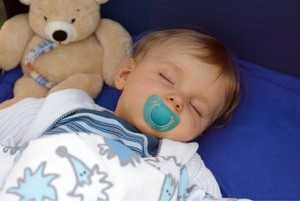 Как отучить ребенка в 6 месяцев от ночных кормлений